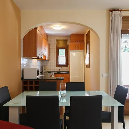 Uhc Bosque Ii Family Complex * Hospitalet De L'Infant