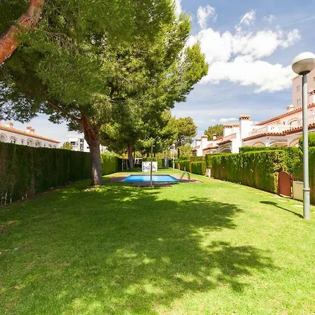 Uhc Bosque Ii Family Complex * Hospitalet De L'Infant